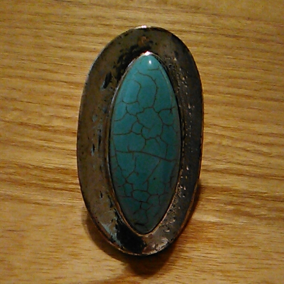 Jewelry - Faux turquoise ring